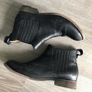 Frye black leather Chelsea boots size 9